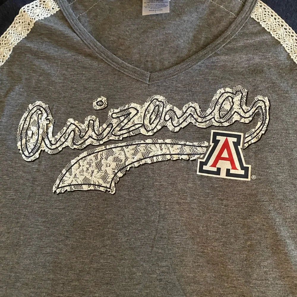 EUC women’s L Arizona Wildcat lace tee - Picture 7 of 14